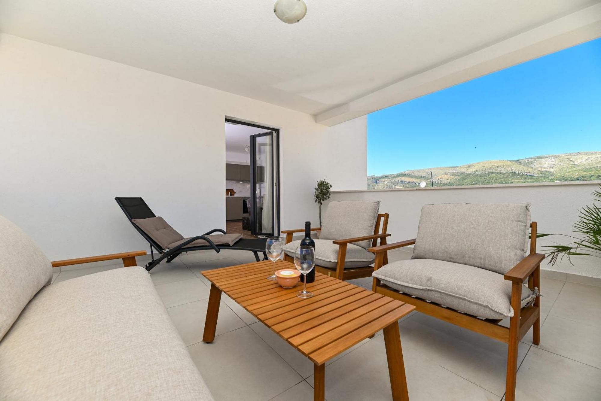 Downtown Apartments Maar トロギール エクステリア 写真