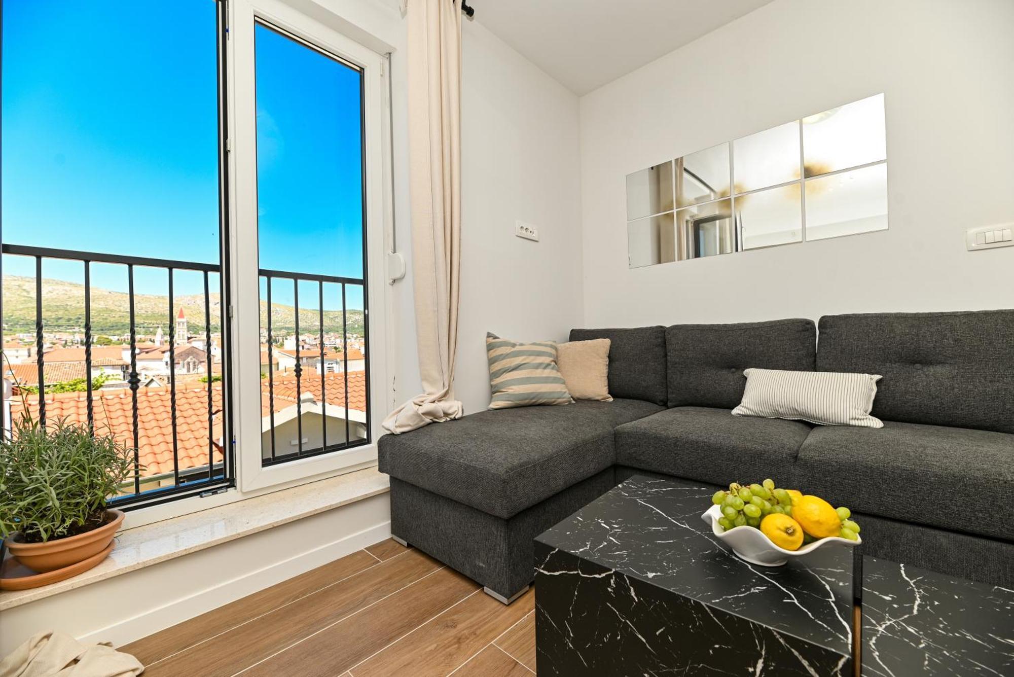 Downtown Apartments Maar トロギール エクステリア 写真