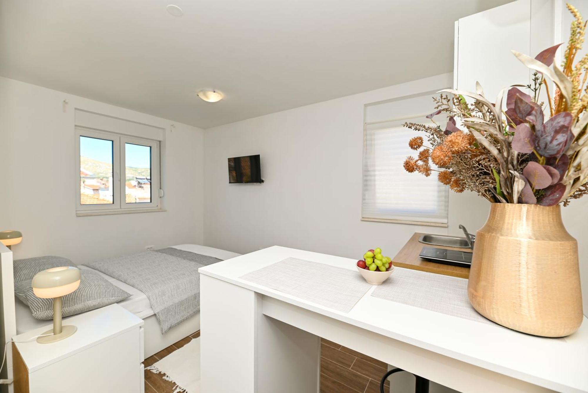 Downtown Apartments Maar トロギール エクステリア 写真